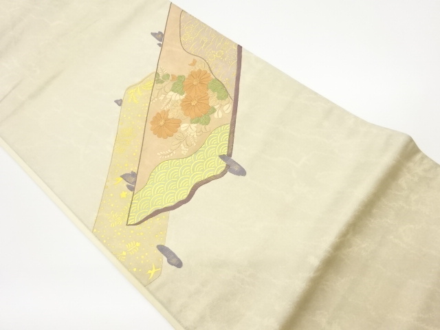 リサイクル　金彩菊に古典柄模様刺繍袋帯